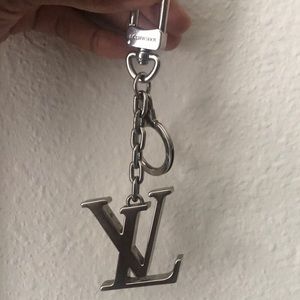 Louis Vuitton Silver Lv Initiales Key Holder charm